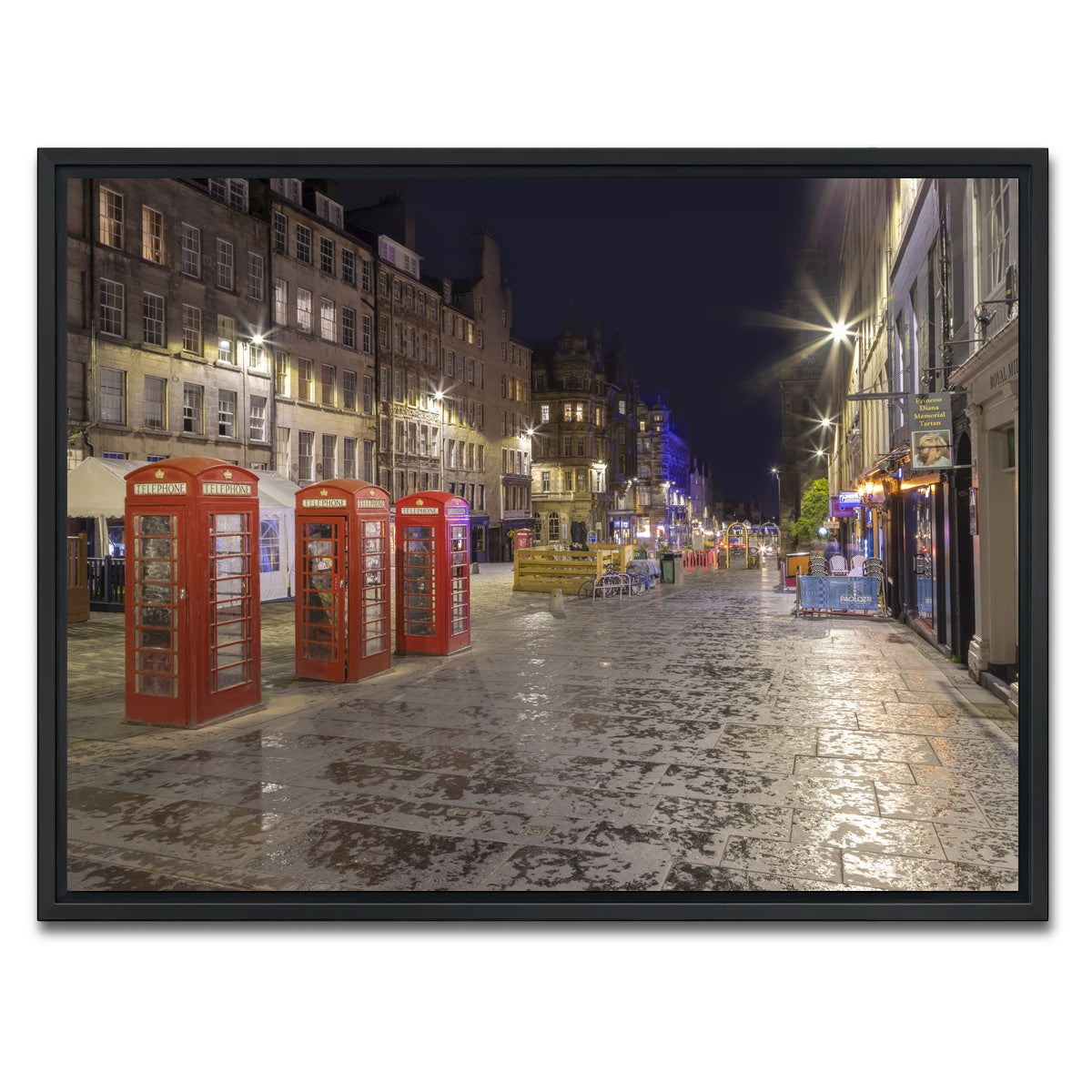 AUTO-MOCKUP WHITE | Royal Mile in Edinburgh | 1 Piece | Black Framed Canvas | group=4x3