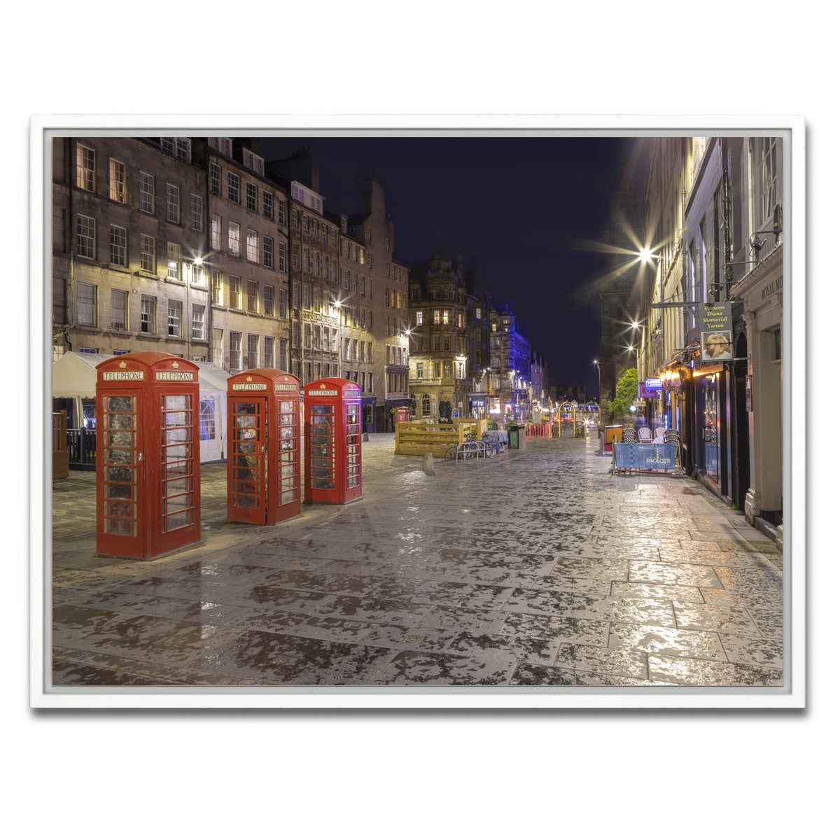 AUTO-MOCKUP WHITE | Royal Mile in Edinburgh | 1 Piece | White Framed Canvas | group=4x3