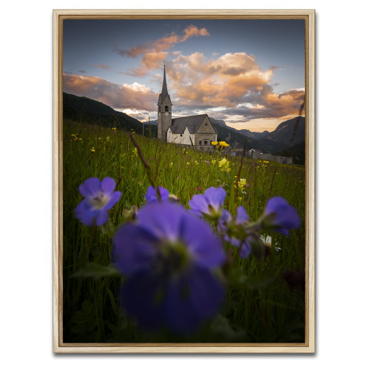 AUTO-MOCKUP WHITE | Spire in Sauris di Sopra | 1 Piece | Natural Framed Canvas | group=3x4