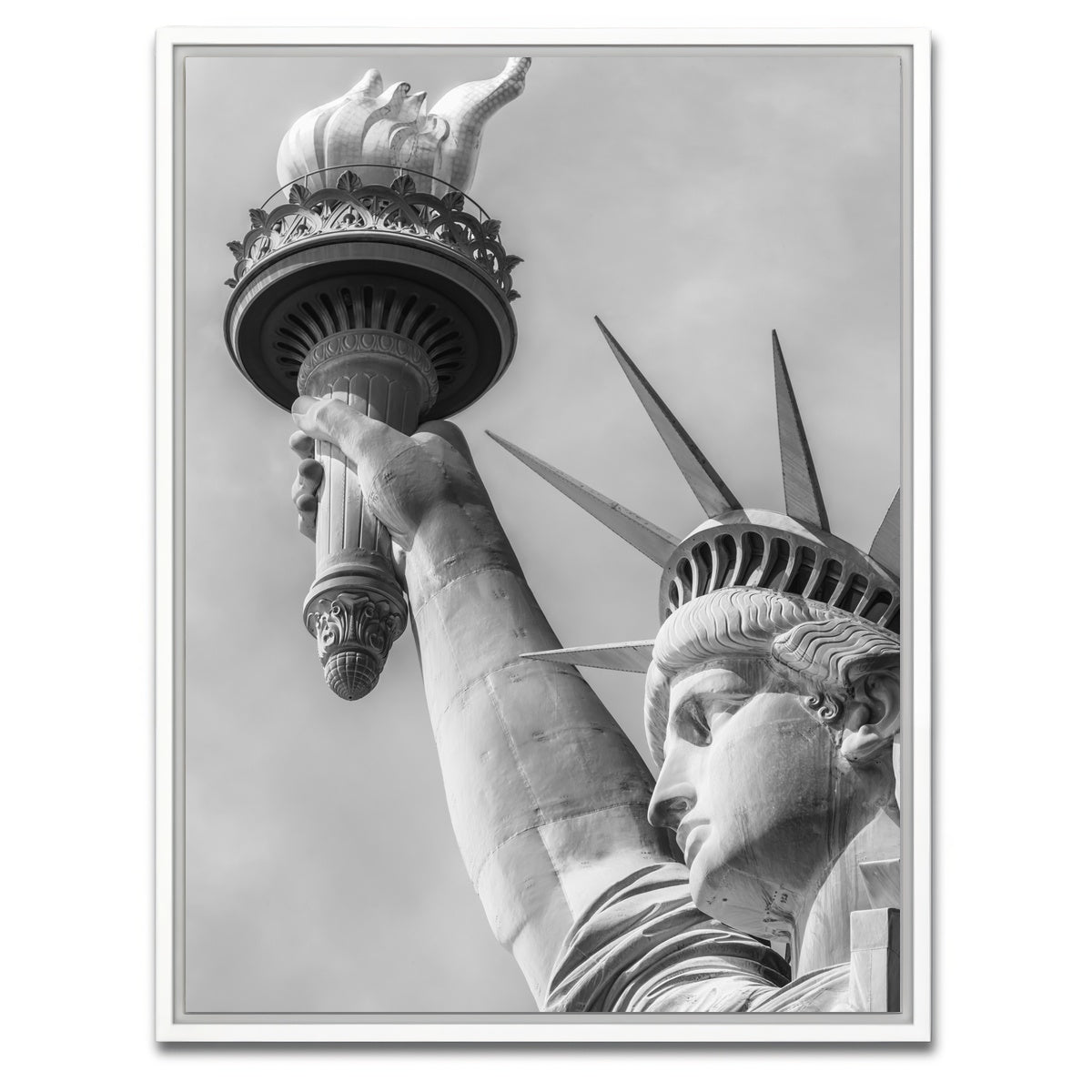 AUTO-MOCKUP WHITE | Statue of Liberty Closeup | 1 Piece | White Framed Canvas | group=3x4