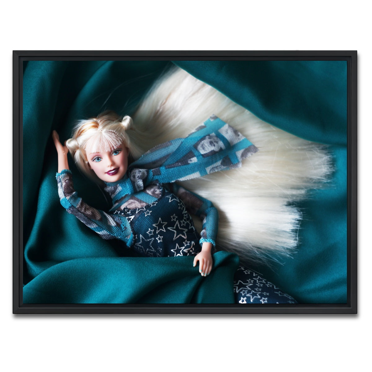 AUTO-MOCKUP WHITE | Stylish Barbie | 1 Piece | Black Framed Canvas | group=4x3