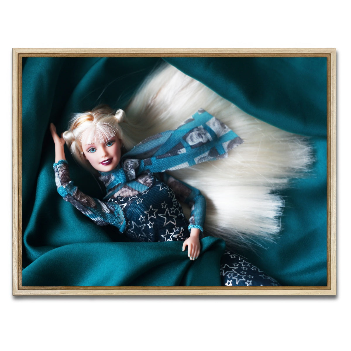 AUTO-MOCKUP WHITE | Stylish Barbie | 1 Piece | Natural Framed Canvas | group=4x3