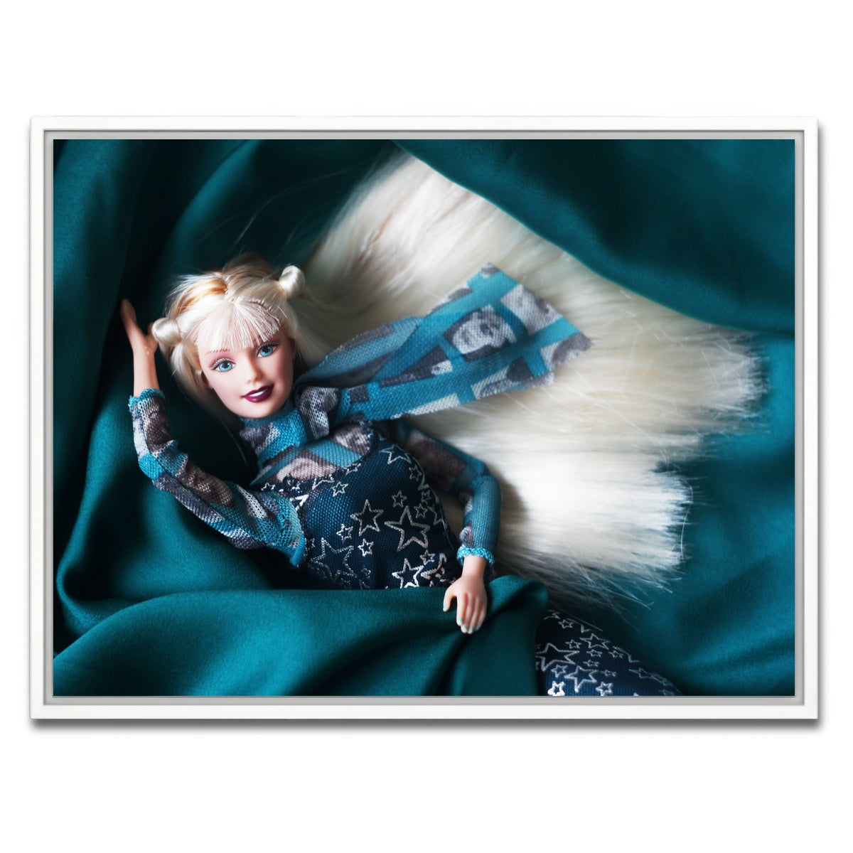 AUTO-MOCKUP WHITE | Stylish Barbie | 1 Piece | White Framed Canvas | group=4x3