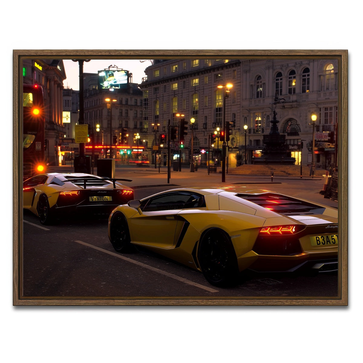AUTO-MOCKUP WHITE | TRAFFIC JAM | 1 Piece | Walnut Framed Canvas | group=4x3