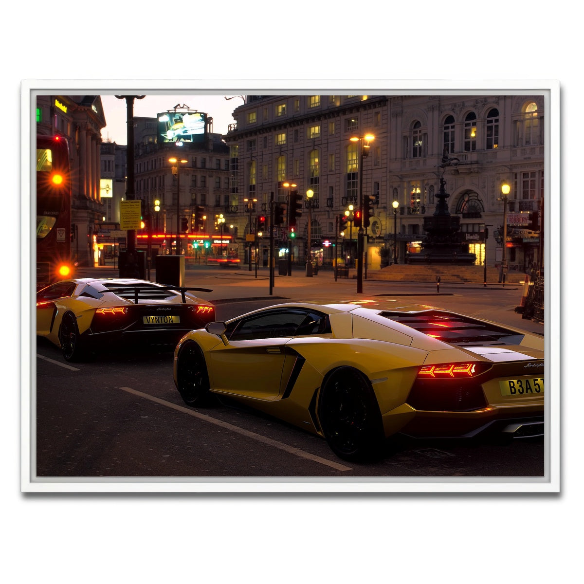 AUTO-MOCKUP WHITE | TRAFFIC JAM | 1 Piece | White Framed Canvas | group=4x3