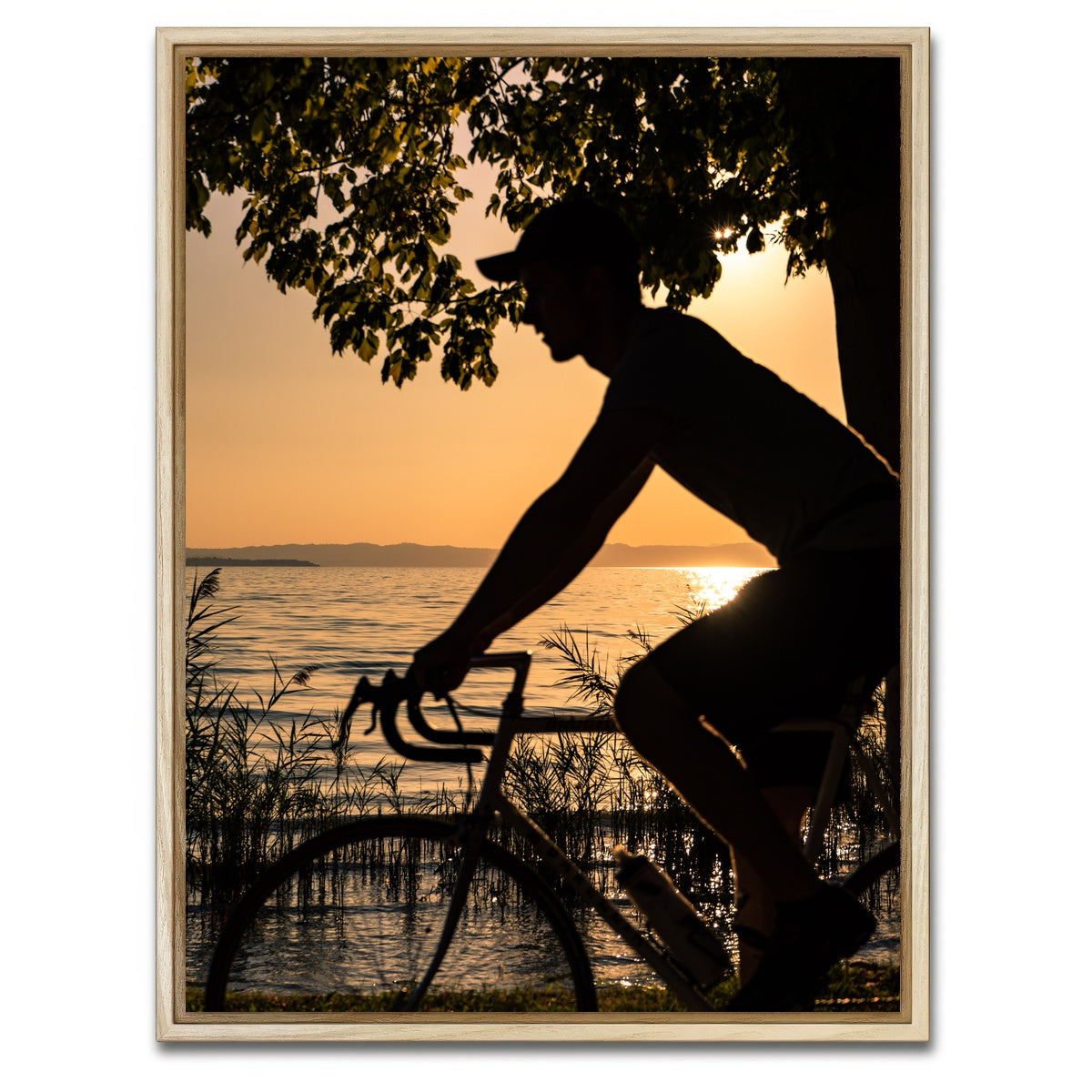 AUTO-MOCKUP WHITE | The Biker | 1 Piece | Natural Framed Canvas | group=3x4