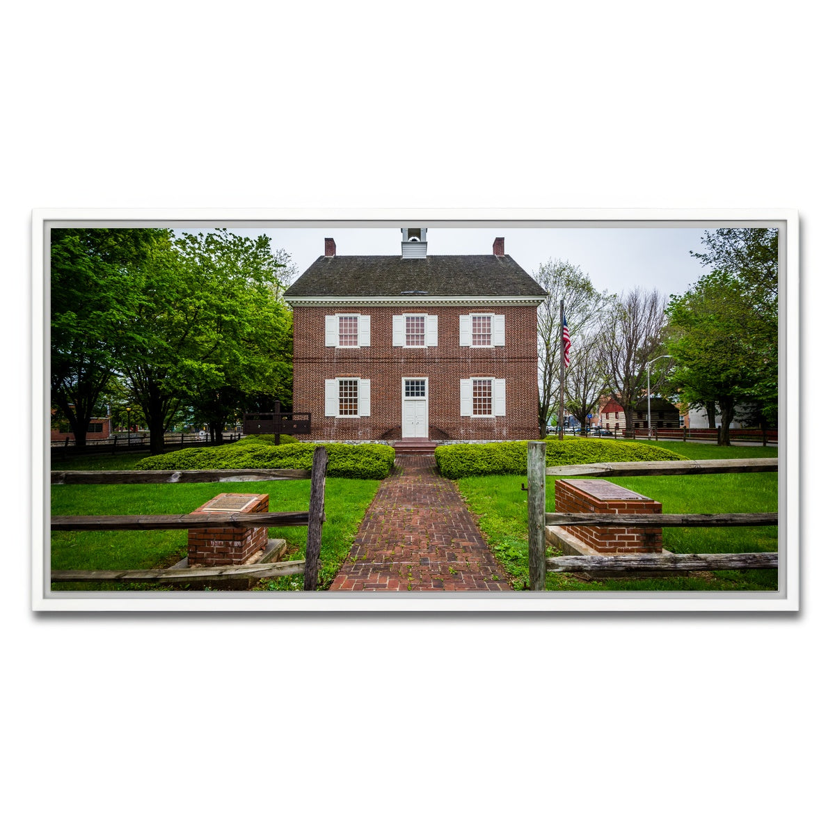 AUTO-MOCKUP WHITE | The Colonial Courthouse | 1 Piece | White Framed Canvas | group=2x1