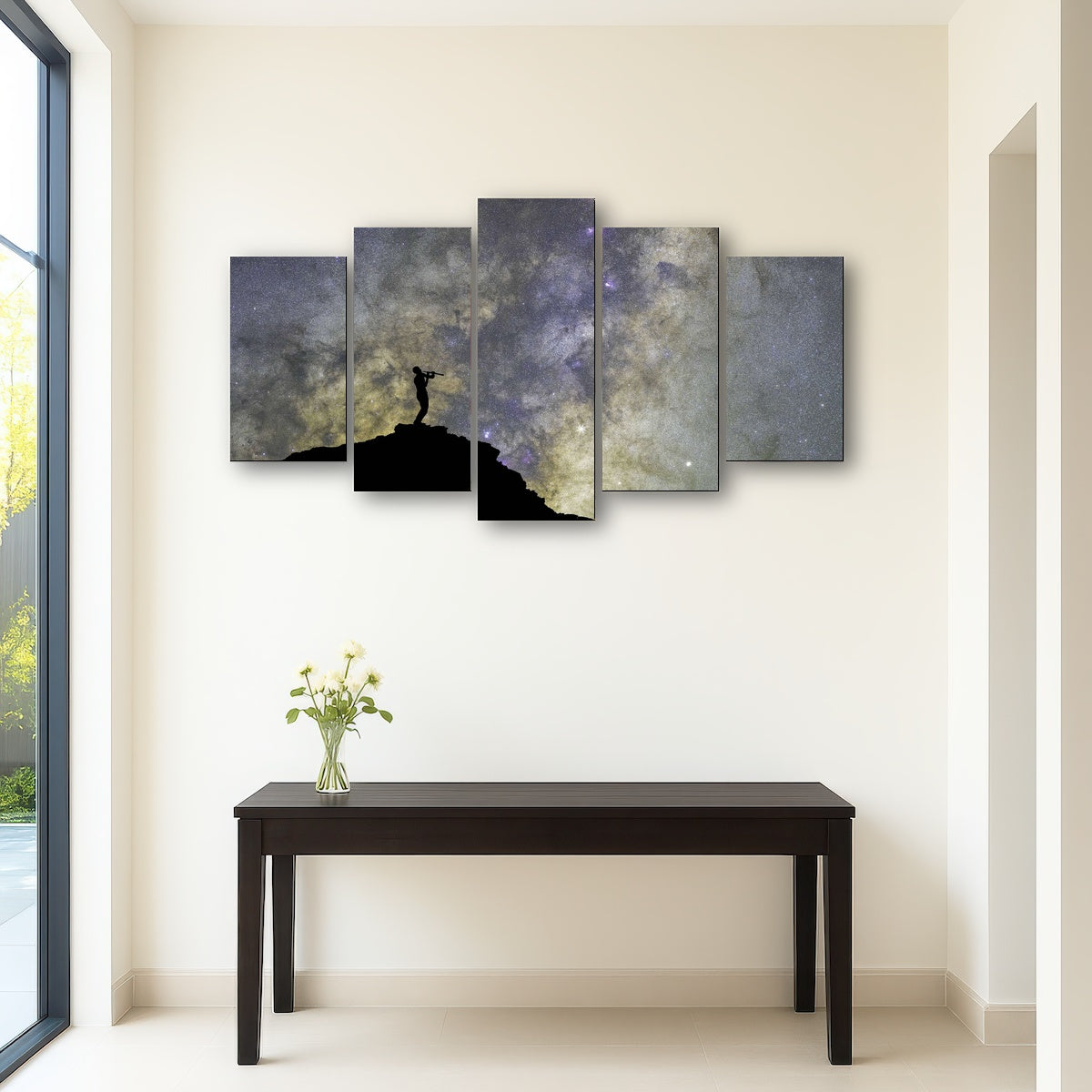 AUTO-MOCKUP ROOM | The Oboe Player