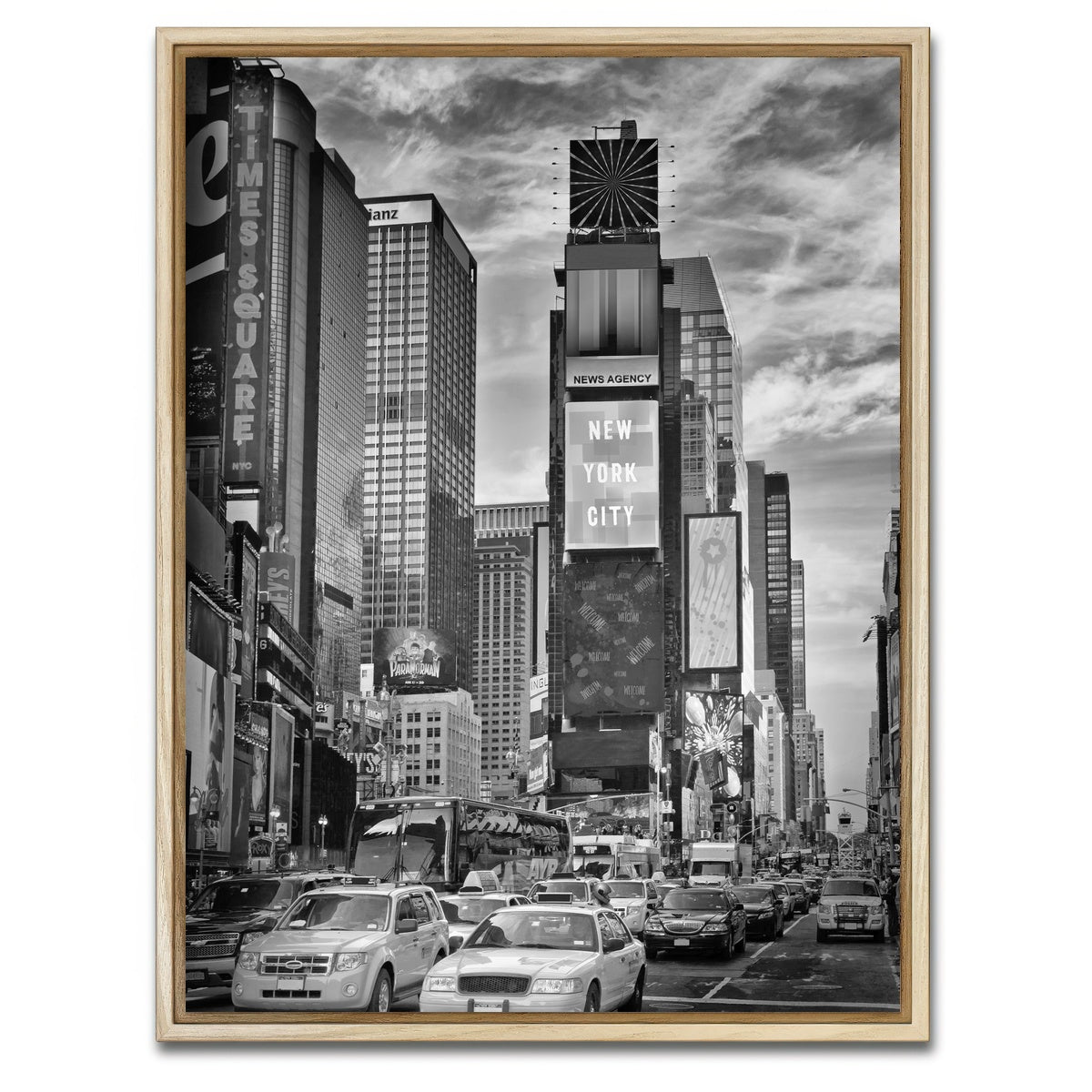 AUTO-MOCKUP WHITE | Times Square Monochrome | 1 Piece | Natural Framed Canvas | group=3x4