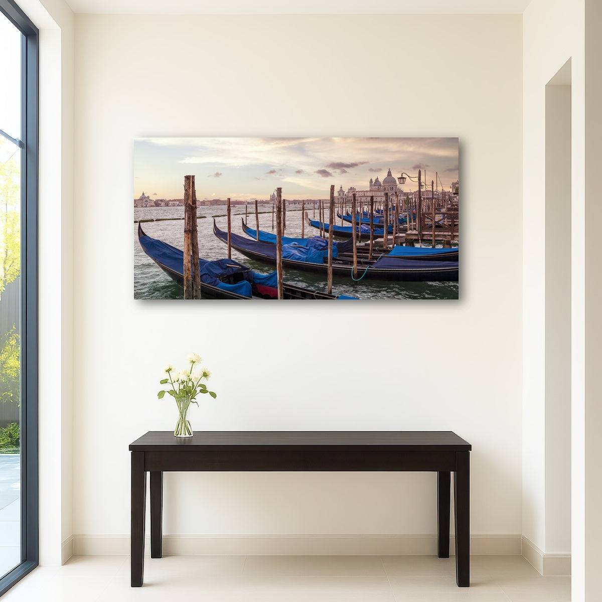 AUTO-MOCKUP ROOM | VENICE Gondolas & Santa Maria della Salute