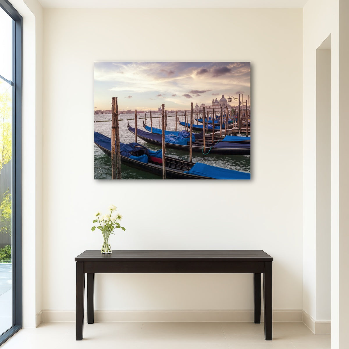 AUTO-MOCKUP ROOM | VENICE Gondolas & Santa Maria della Salute