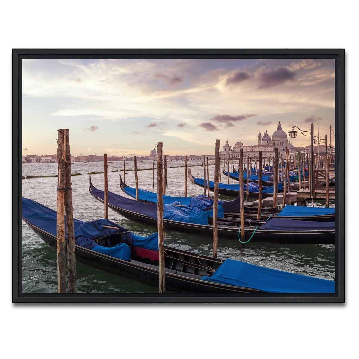 AUTO-MOCKUP WHITE | VENICE Gondolas & Santa Maria della Salute | 1 Piece | Black Framed Canvas | group=4x3