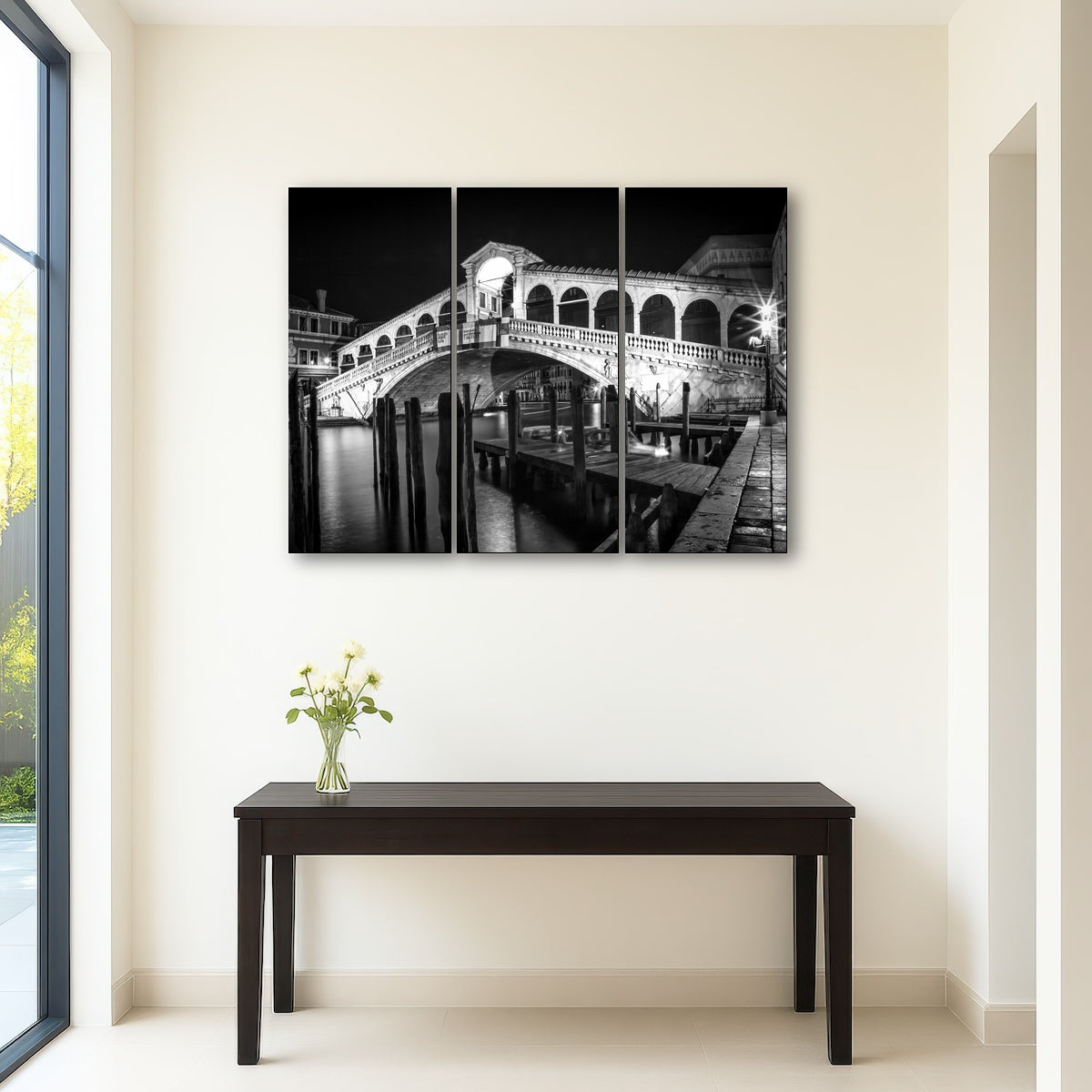 AUTO-MOCKUP ROOM | Venice Rialto Bridge at Night