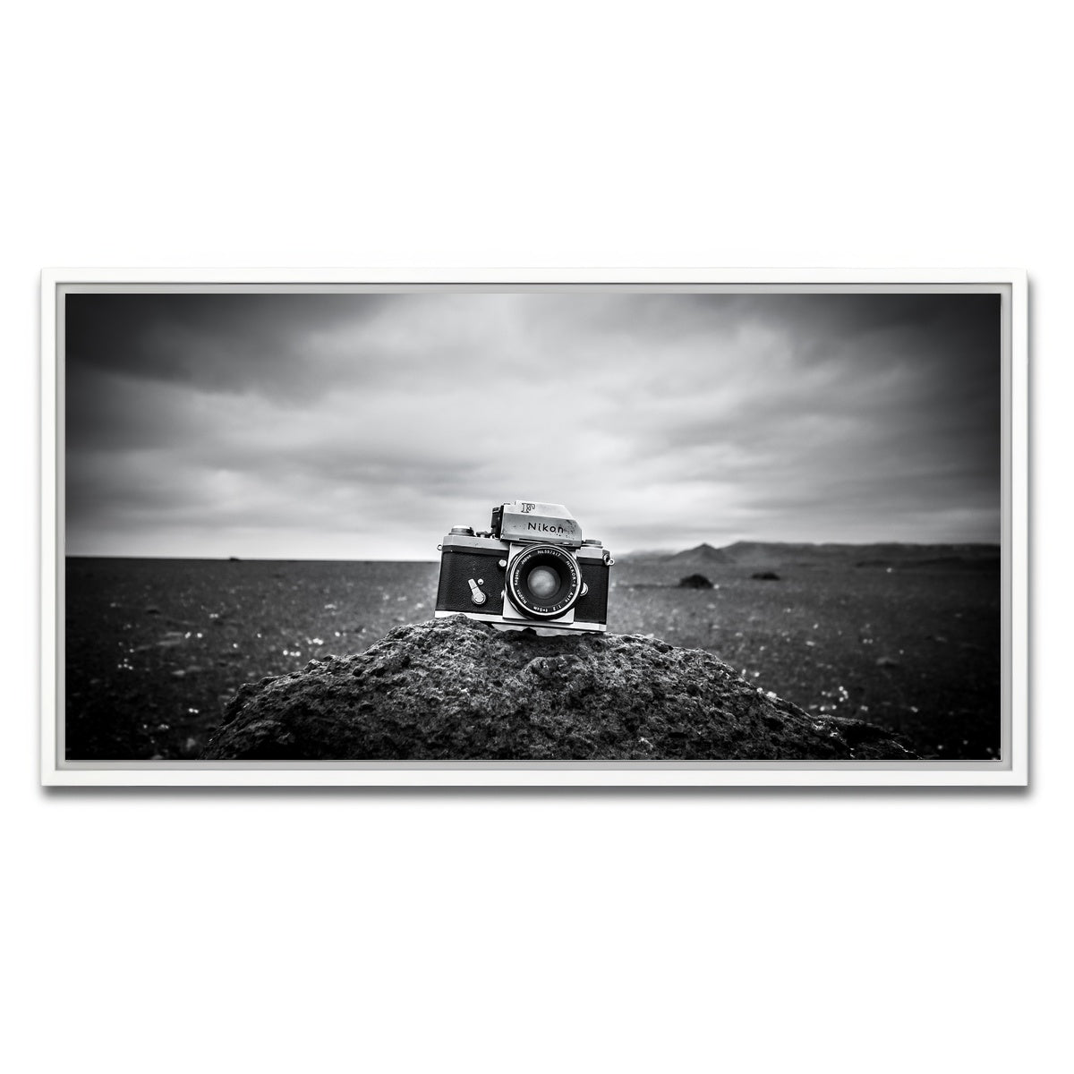 AUTO-MOCKUP WHITE | Vintage Iceland | 1 Piece | White Framed Canvas | group=2x1