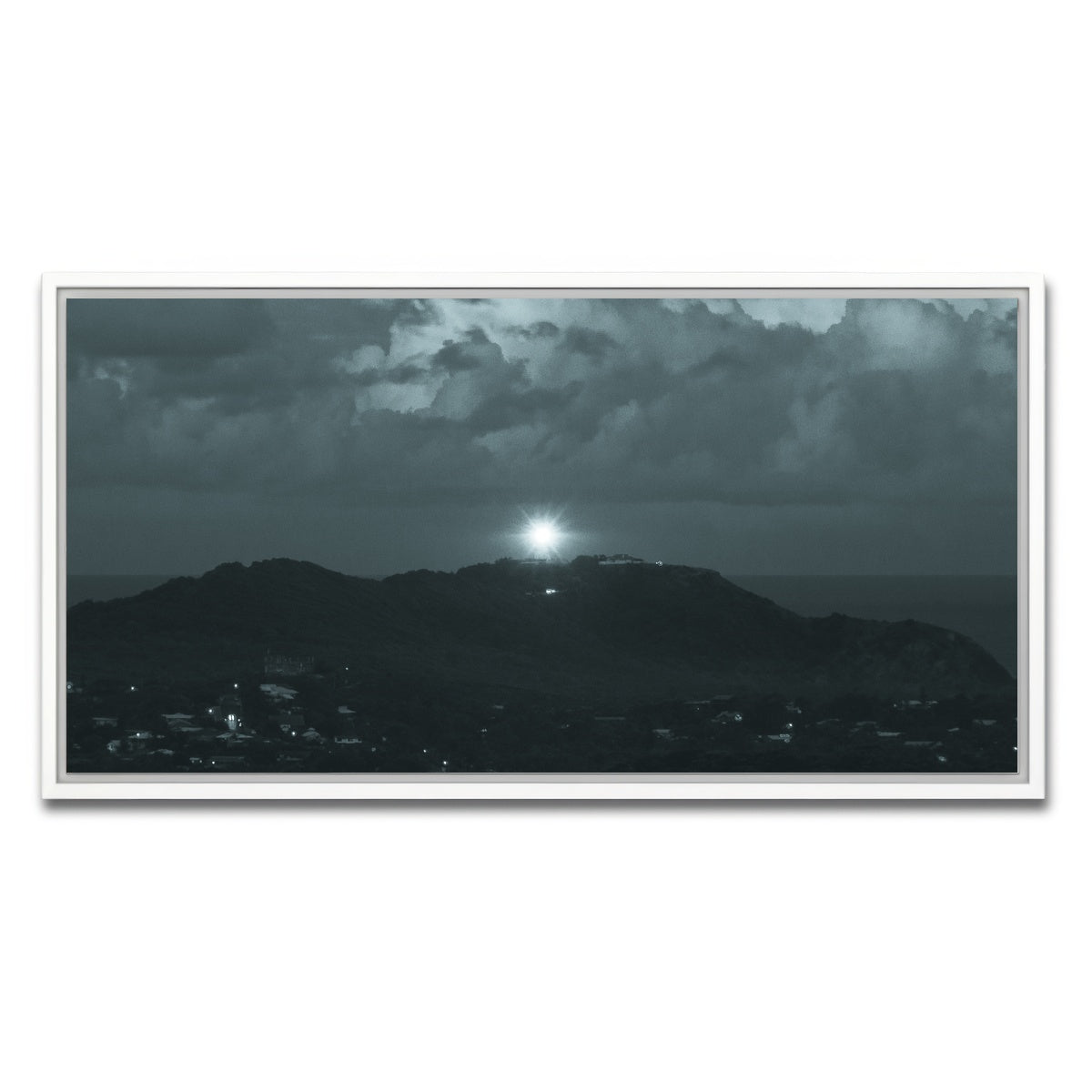 AUTO-MOCKUP WHITE | bangalow | 1 Piece | White Framed Canvas | group=2x1