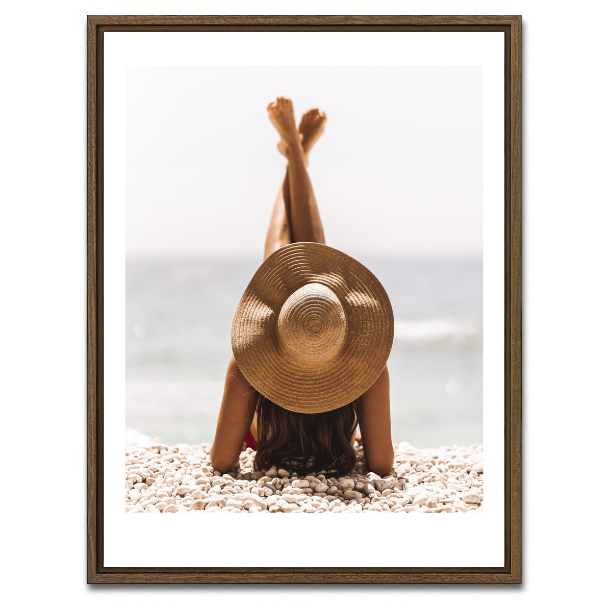 AUTO-MOCKUP WHITE | beach pose | 1 Piece | Walnut Framed Canvas | group=3x4