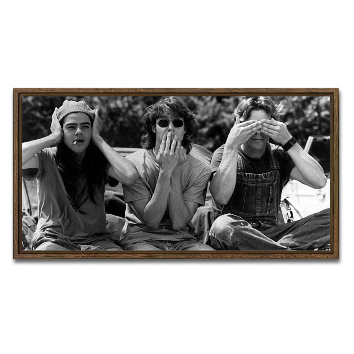 AUTO-MOCKUP WHITE | dazed and confused | 1 Piece | Walnut Framed Canvas | group=2x1