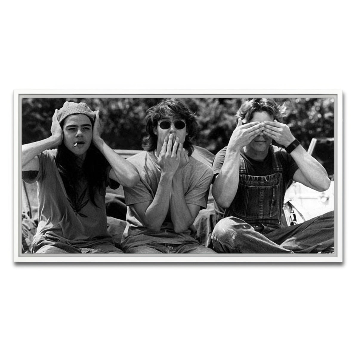 AUTO-MOCKUP WHITE | dazed and confused | 1 Piece | White Framed Canvas | group=2x1