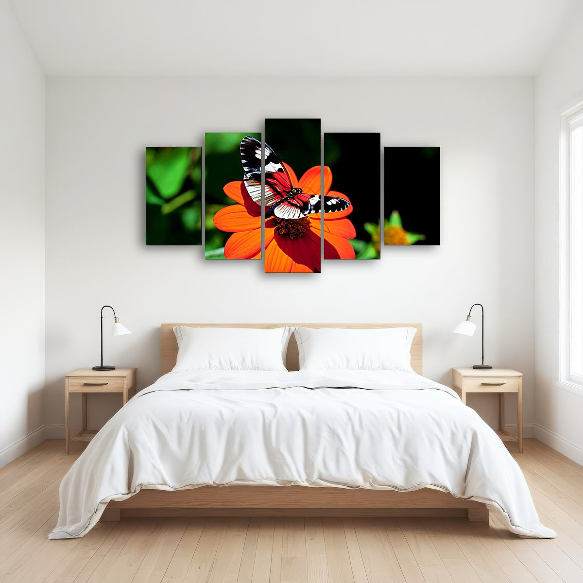 AUTO-MOCKUP ROOM | vibrant butterfly