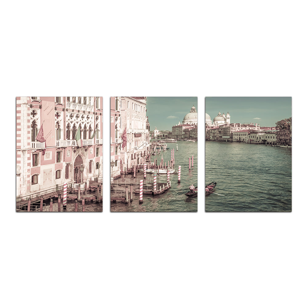 Venice Canal Grande & Santa Maria Della Salute Wall Art