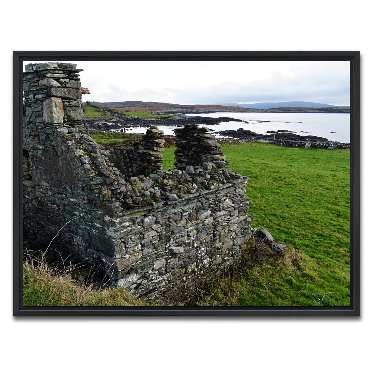 AUTO-MOCKUP WHITE | Abandoned House - Trafask, Ireland | 1 Piece | Black Framed Canvas | group=4x3