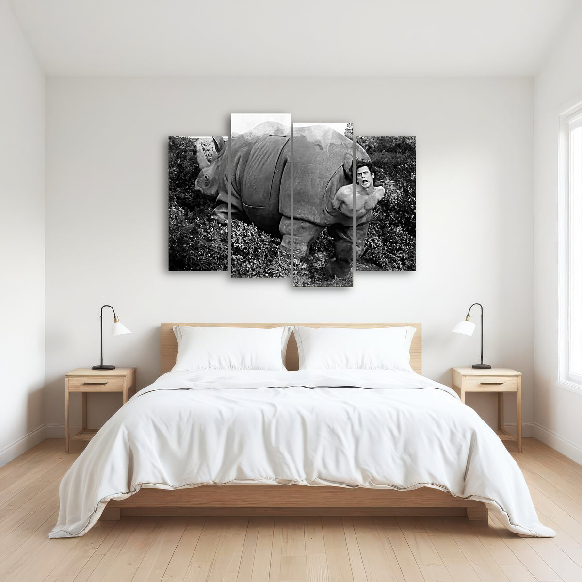 AUTO-MOCKUP ROOM | Ace Ventura Rhino Birth - Grayscale