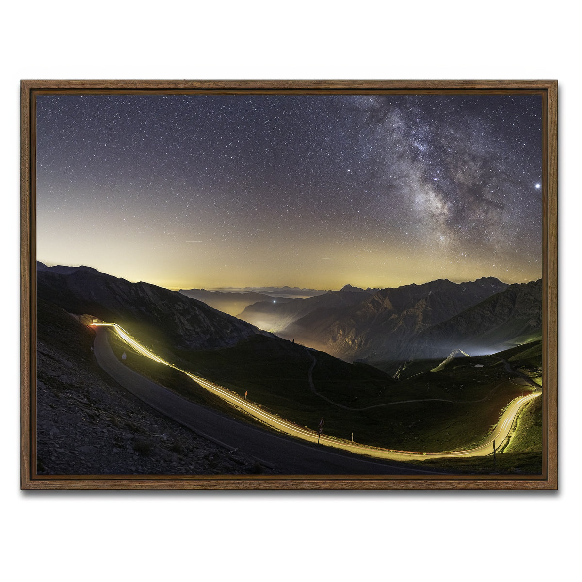 AUTO-MOCKUP WHITE | Agnel Pass | 1 Piece | Walnut Framed Canvas | group=4x3