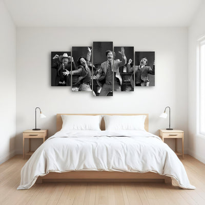 AUTO-MOCKUP ROOM | Anchorman Grayscale