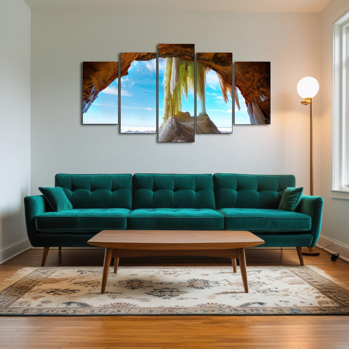 AUTO-MOCKUP ROOM | Apostle Islands Ice Caves