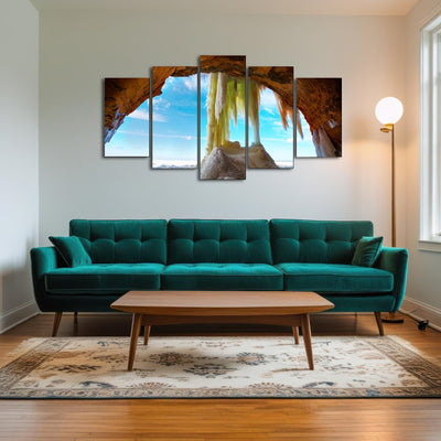 AUTO-MOCKUP ROOM | Apostle Islands Ice Caves