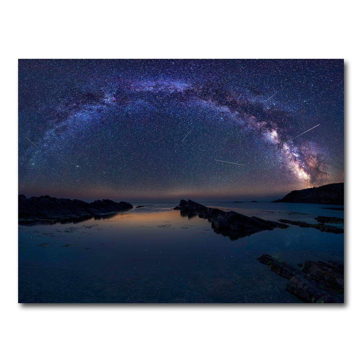 AUTO-MOCKUP WHITE | Arched Galaxy | 1 Piece | Gallery Wrap Canvas | group=4x3