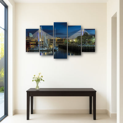 AUTO-MOCKUP ROOM | BOSTON Bunker Hill Bridge