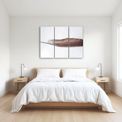 AUTO-MOCKUP ROOM | Bald Eagle Feather