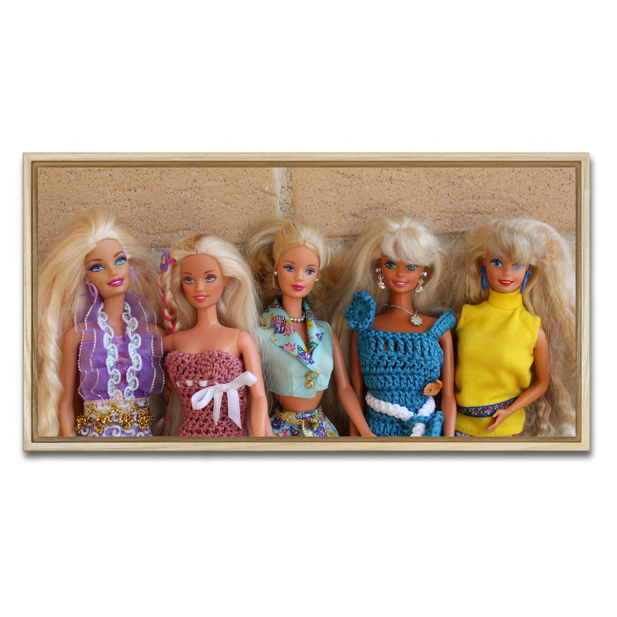AUTO-MOCKUP WHITE | Barbie Vintage Wear | 1 Piece | Natural Framed Canvas | group=2x1