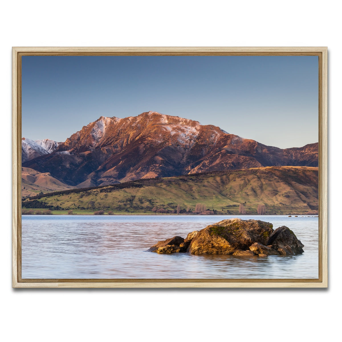 AUTO-MOCKUP WHITE | Beacon Point | 1 Piece | Natural Framed Canvas | group=4x3