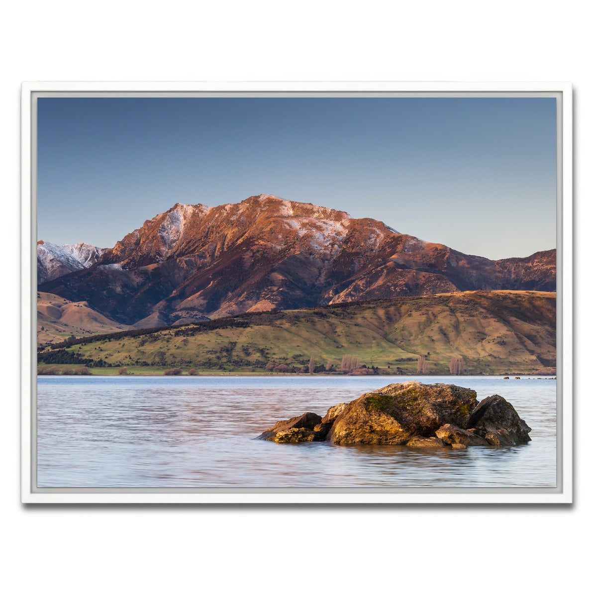 AUTO-MOCKUP WHITE | Beacon Point | 1 Piece | White Framed Canvas | group=4x3