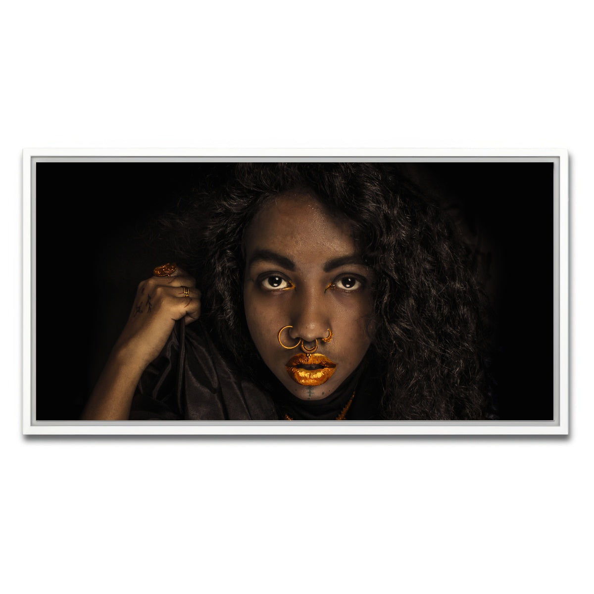 AUTO-MOCKUP WHITE | Beauty | 1 Piece | White Framed Canvas | group=2x1