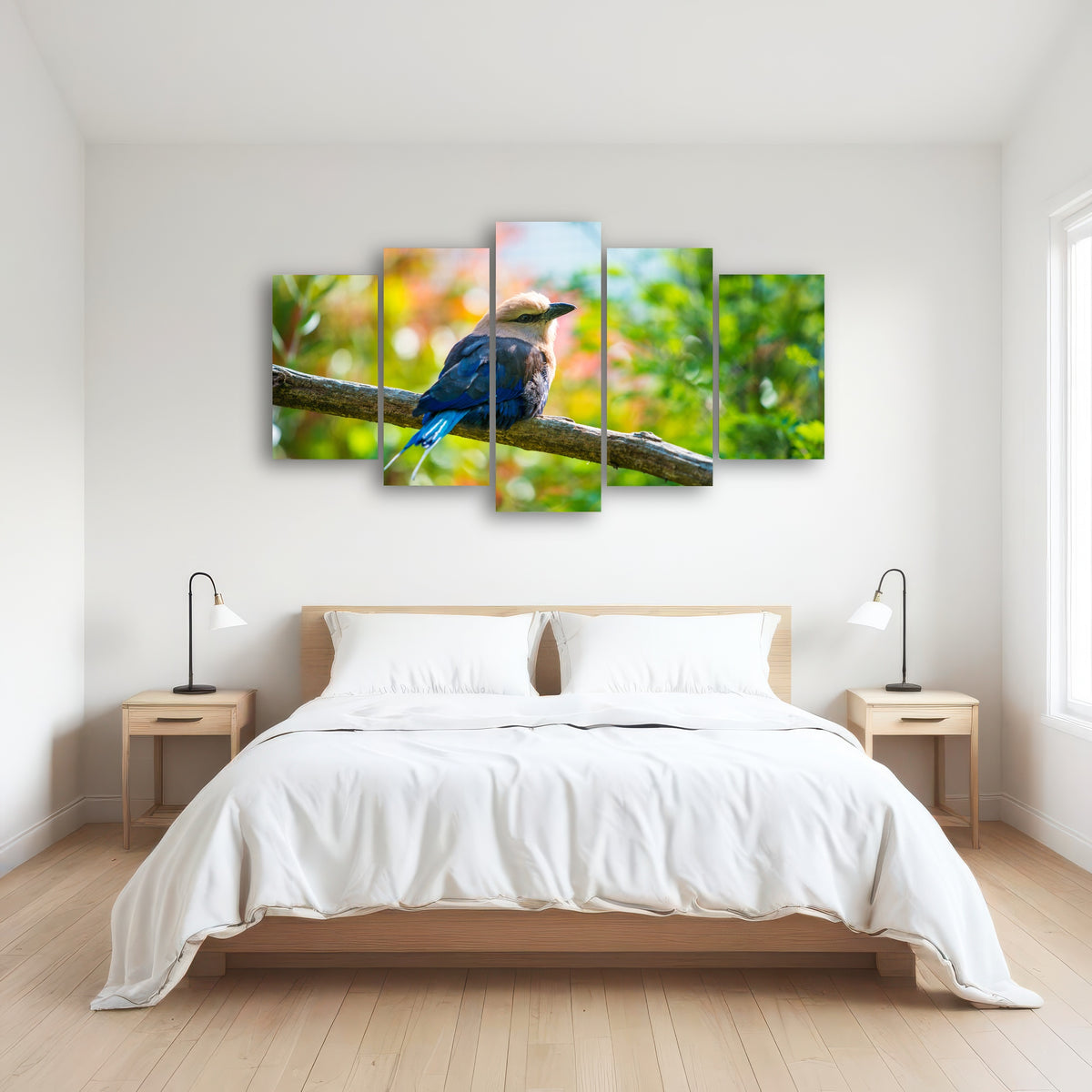 AUTO-MOCKUP ROOM | Bird on a tree