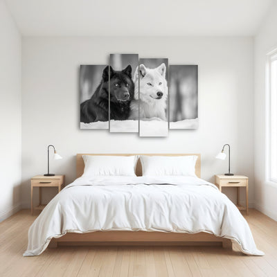 AUTO-MOCKUP ROOM | Black & White Wolves