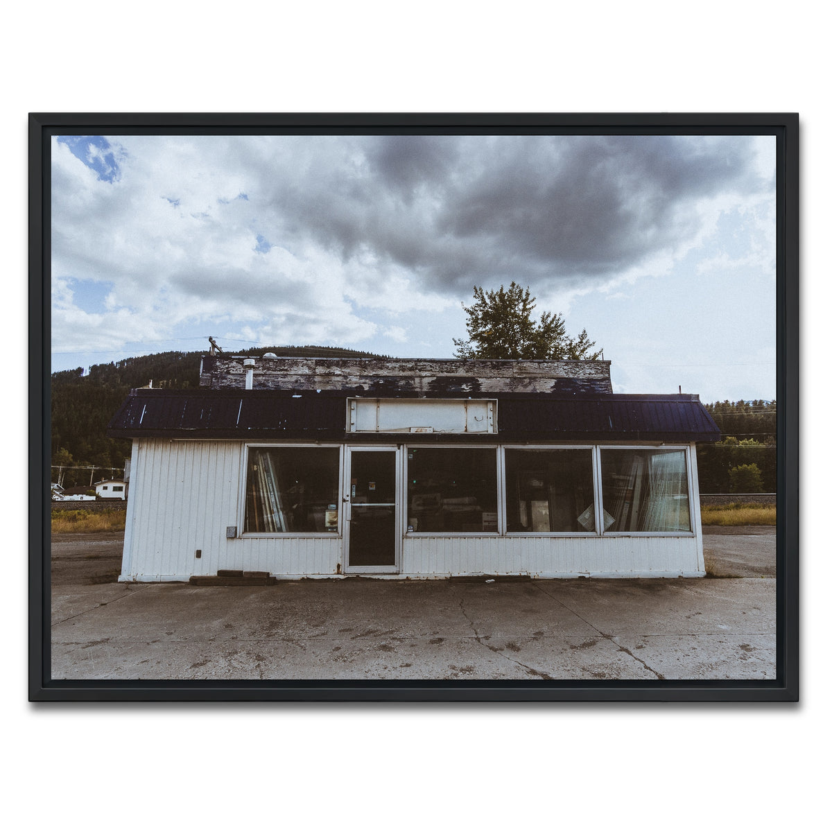 AUTO-MOCKUP WHITE | Blairmore Shack | 1 Piece | Black Framed Canvas | group=4x3