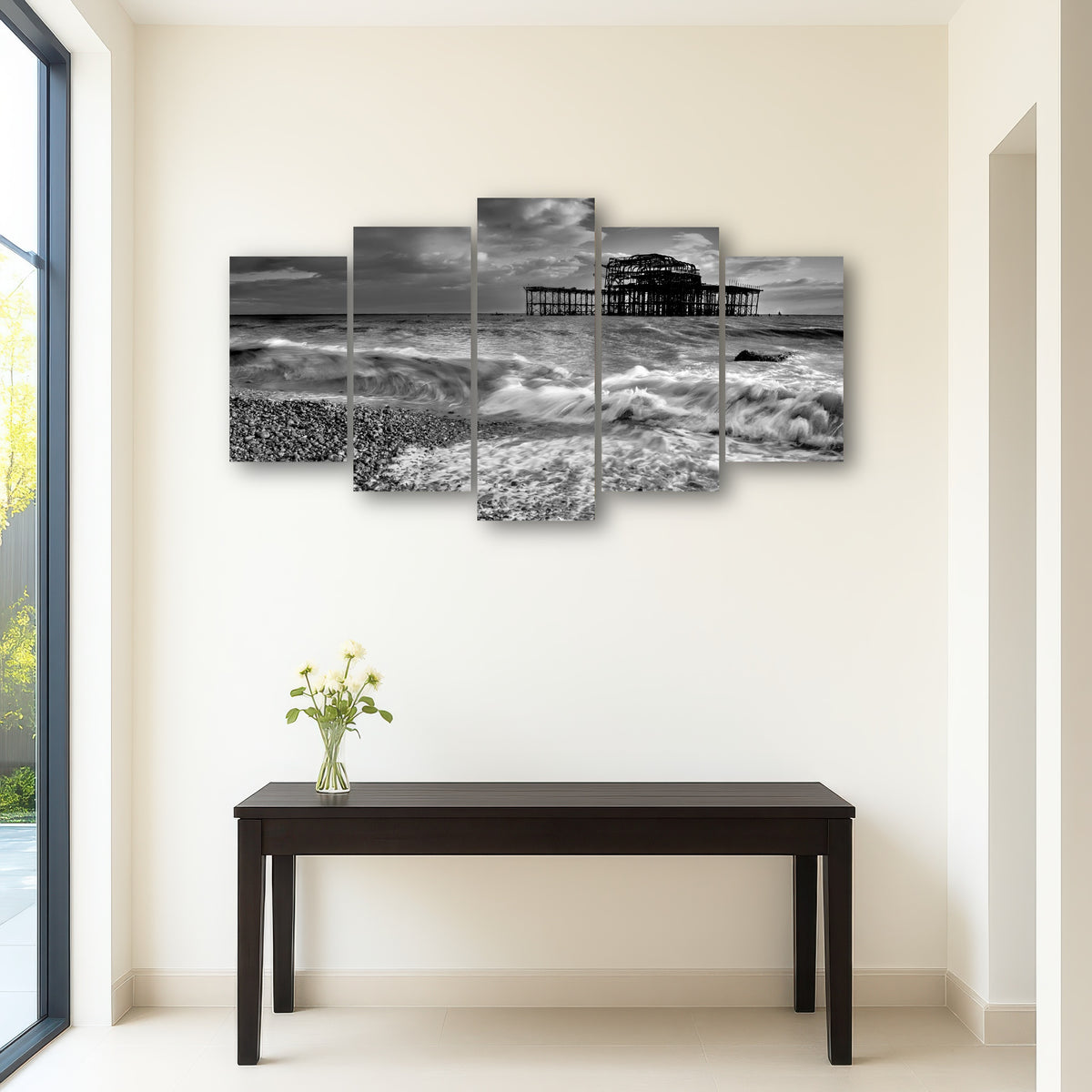 AUTO-MOCKUP ROOM | Brighton West Pier