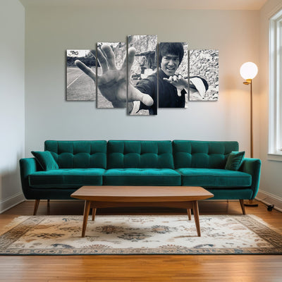 AUTO-MOCKUP ROOM | Bruce Lee