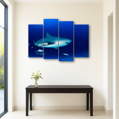 AUTO-MOCKUP ROOM | Bull shark in the blue ocean