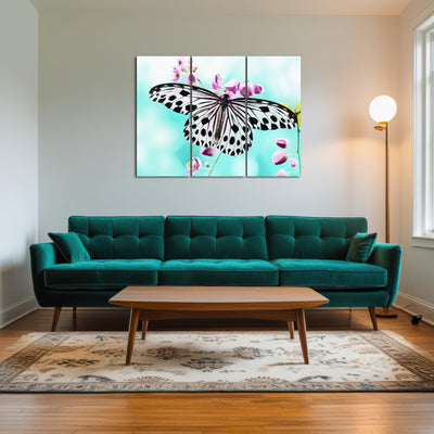 AUTO-MOCKUP ROOM | Butterfly Wall Art