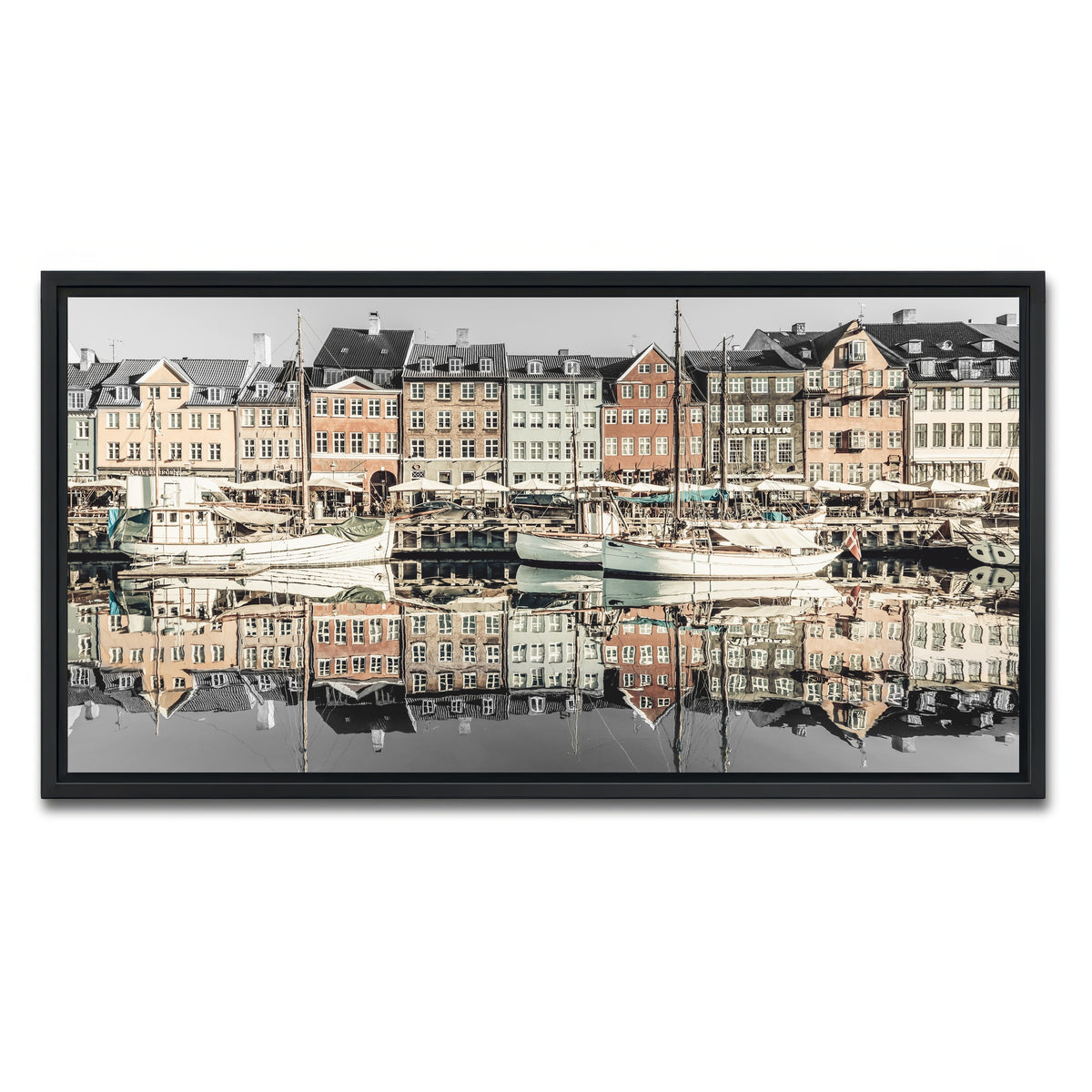 AUTO-MOCKUP WHITE | COPENHAGEN VINTAGE Nyhavn in the morning | 1 Piece | Black Framed Canvas | group=2x1