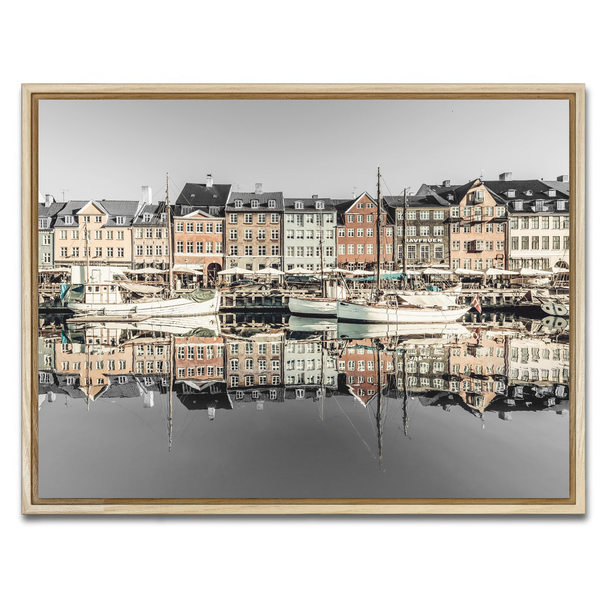 AUTO-MOCKUP WHITE | COPENHAGEN VINTAGE Nyhavn in the morning | 1 Piece | Natural Framed Canvas | group=4x3
