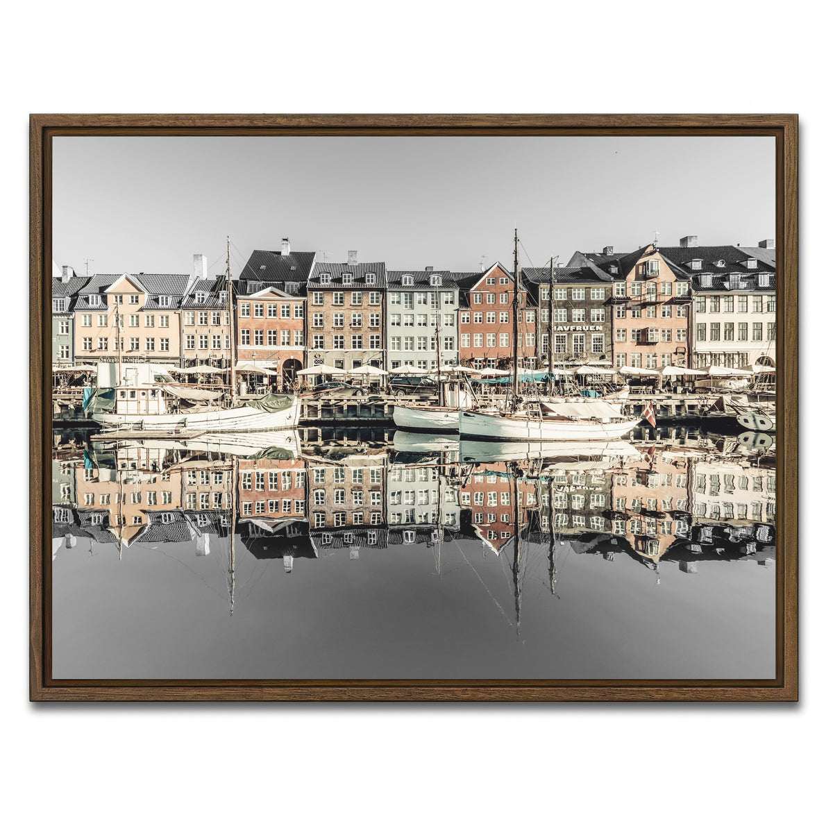 AUTO-MOCKUP WHITE | COPENHAGEN VINTAGE Nyhavn in the morning | 1 Piece | Walnut Framed Canvas | group=4x3
