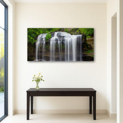 AUTO-MOCKUP ROOM | Cascade Falls