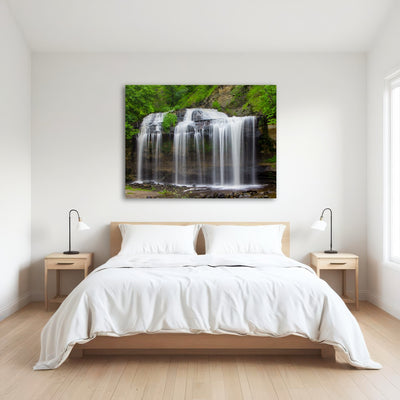 AUTO-MOCKUP ROOM | Cascade Falls