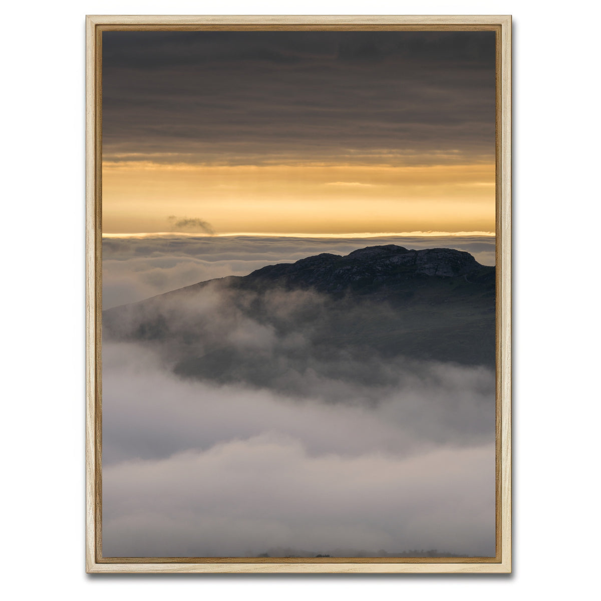 AUTO-MOCKUP WHITE | Cloudy Peak | 1 Piece | Natural Framed Canvas | group=3x4